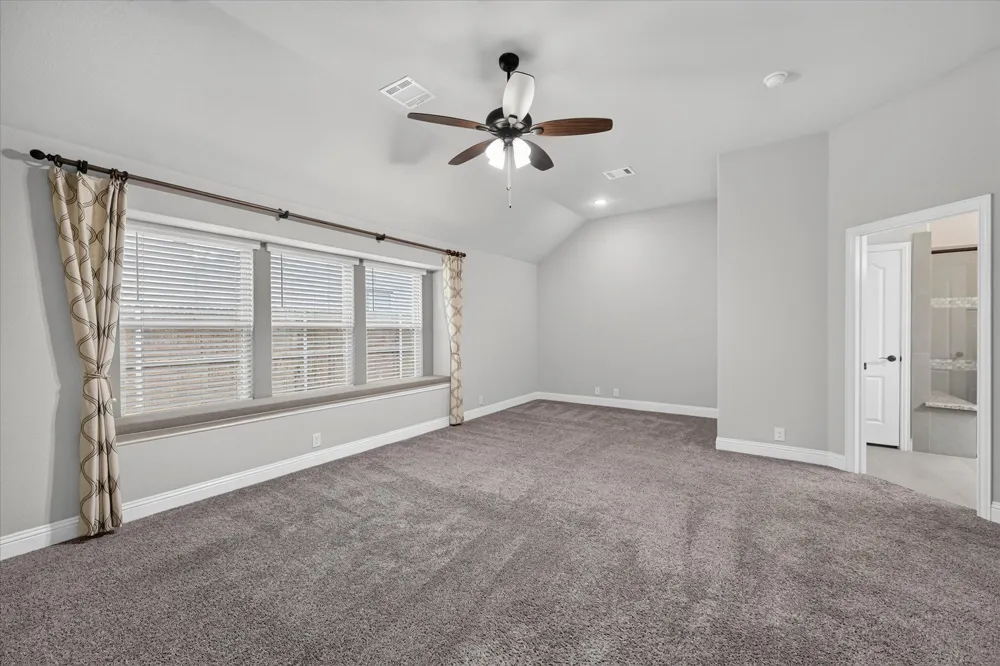 1941 Silverleaf Drive Glenn Heights, TX 75154