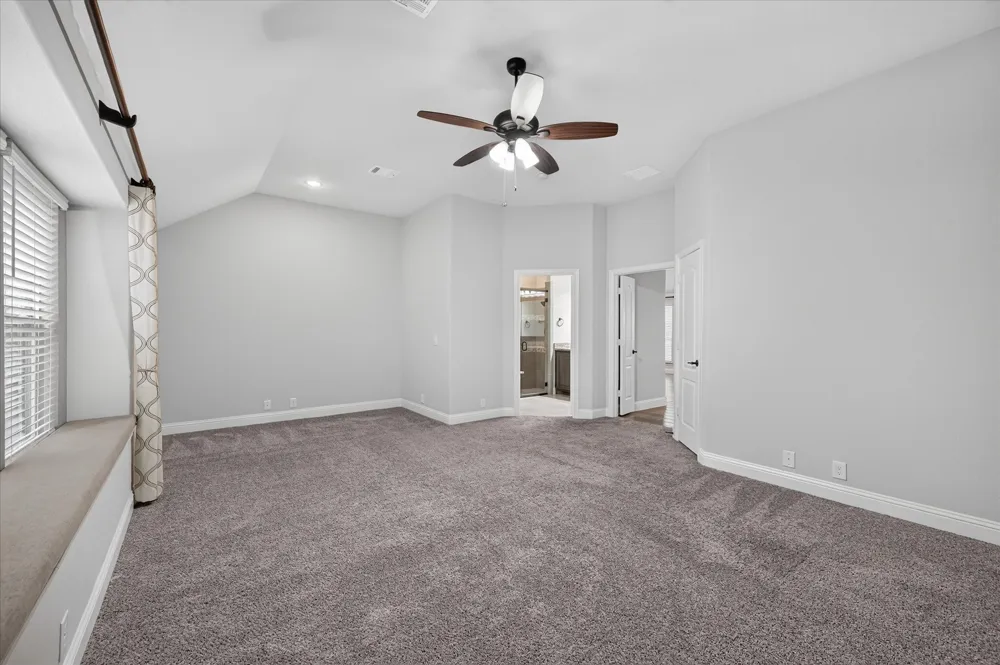 1941 Silverleaf Drive Glenn Heights, TX 75154