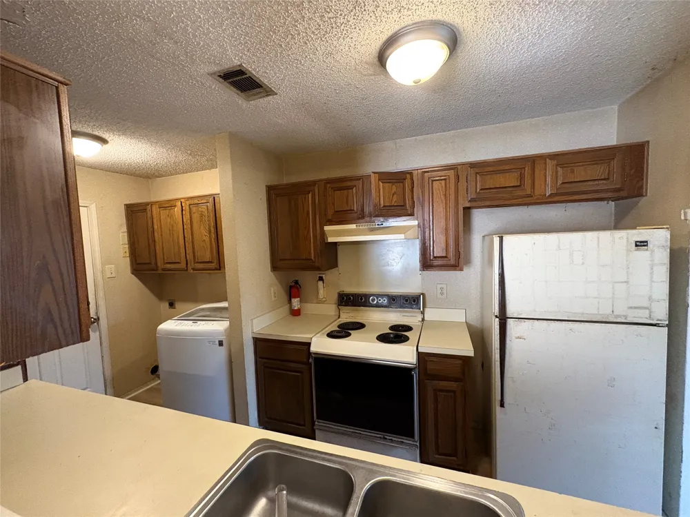 625 Manco Road #112 Lewisville, TX 75067