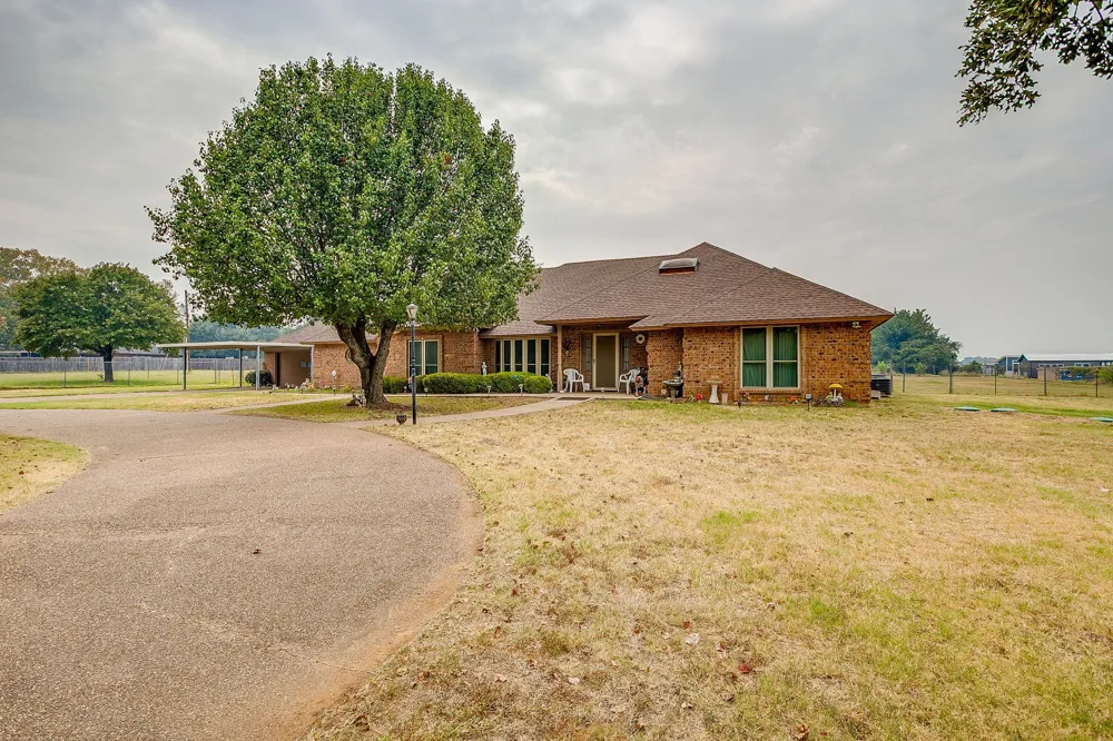 3113 County Road 530B Burleson, TX 76028