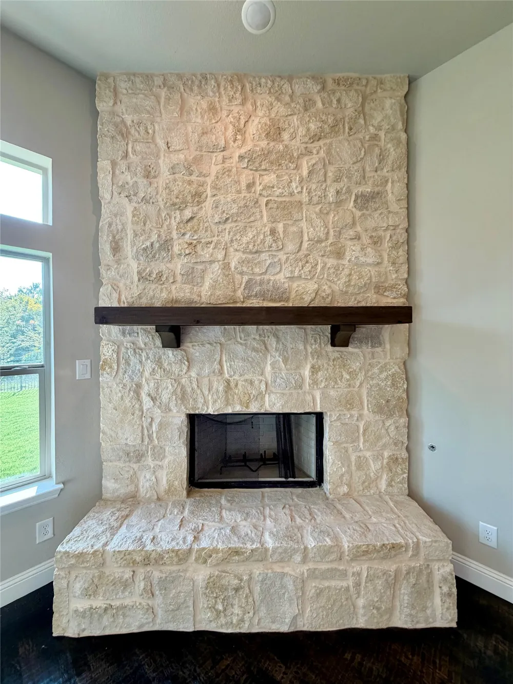 390 Devonshire Drive Greenville, TX 75401