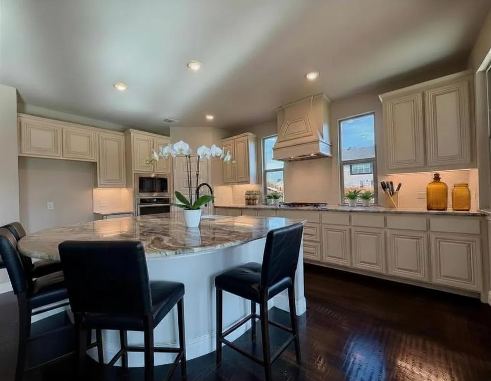 390 Devonshire Drive Greenville, TX 75401