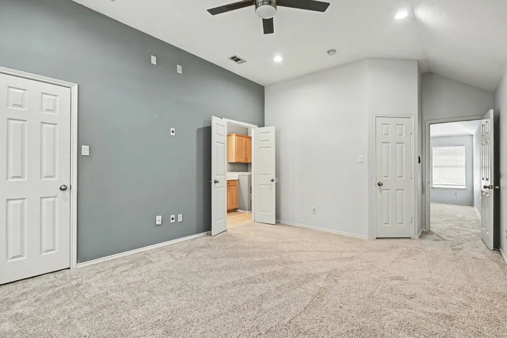 10800 Emerald Park Lane Fort Worth, TX 76052