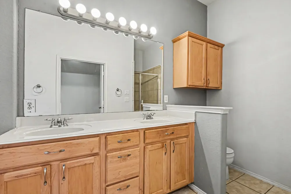10800 Emerald Park Lane Fort Worth, TX 76052