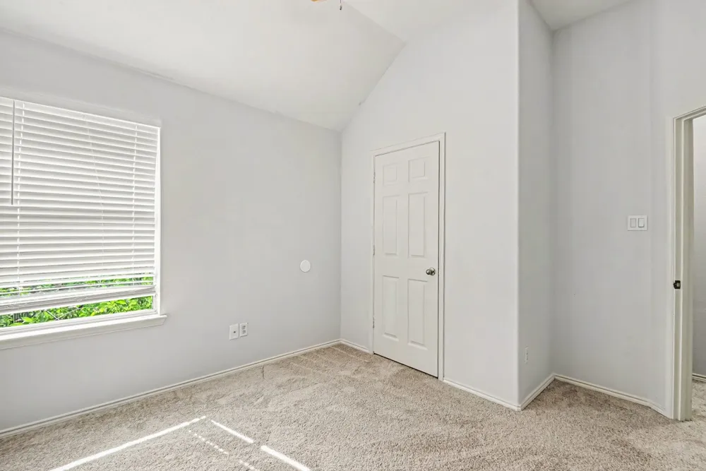 10800 Emerald Park Lane Fort Worth, TX 76052