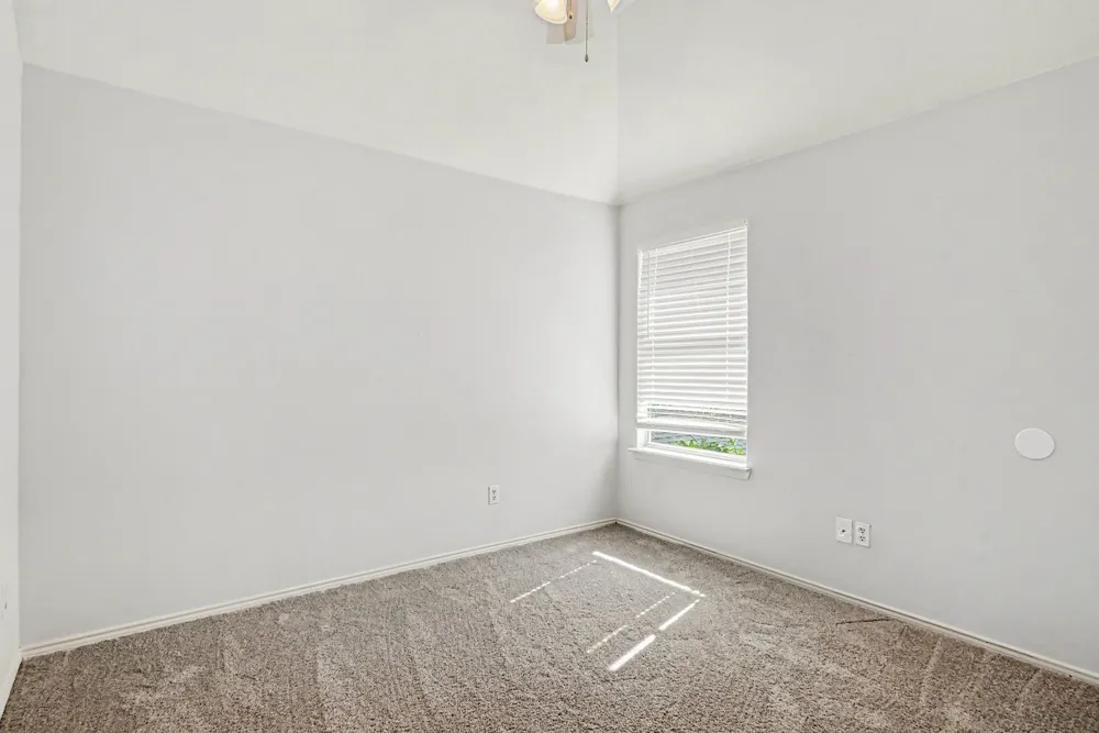 10800 Emerald Park Lane Fort Worth, TX 76052