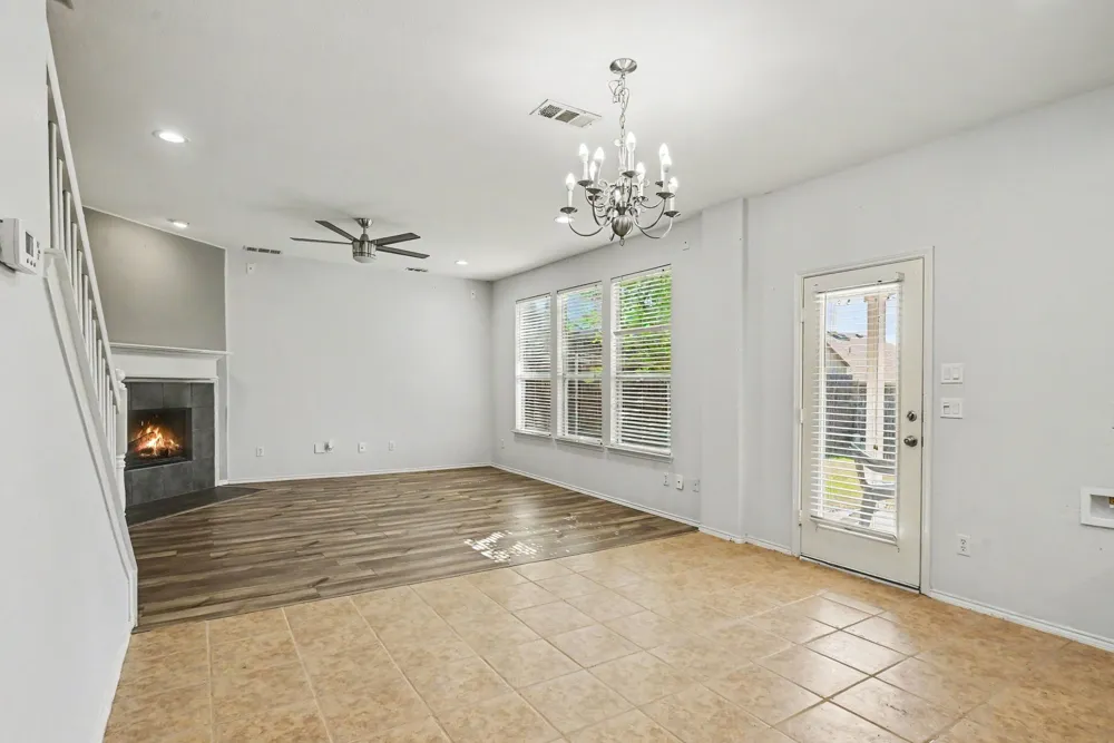 10800 Emerald Park Lane Fort Worth, TX 76052
