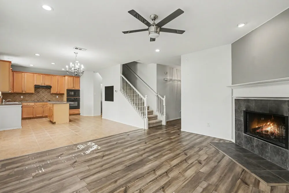 10800 Emerald Park Lane Fort Worth, TX 76052