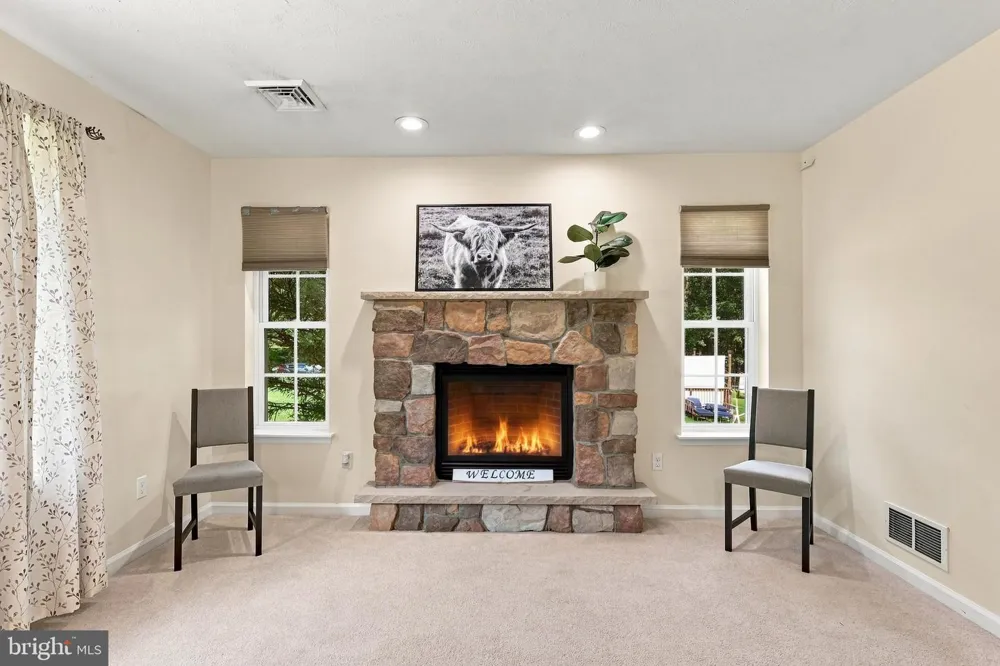 152 GRANITE ROAD Long Pond, PA 18334