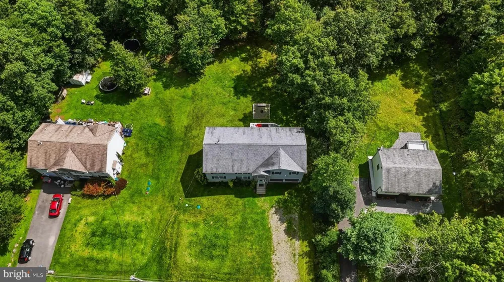 152 GRANITE ROAD Long Pond, PA 18334