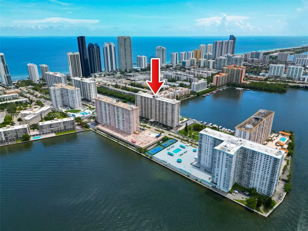 250 174th St #2304 Sunny Isles Beach, FL 33160