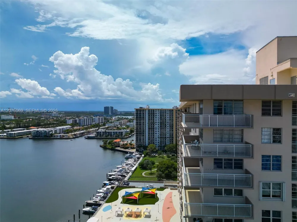 250 174th St #2304 Sunny Isles Beach, FL 33160