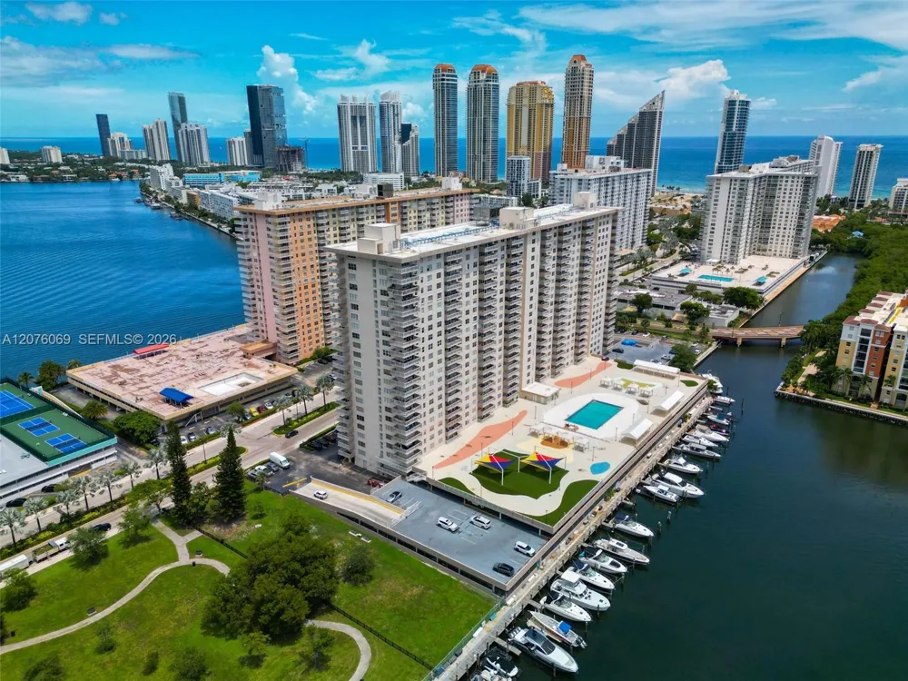 250 174th St #2304 Sunny Isles Beach, FL 33160