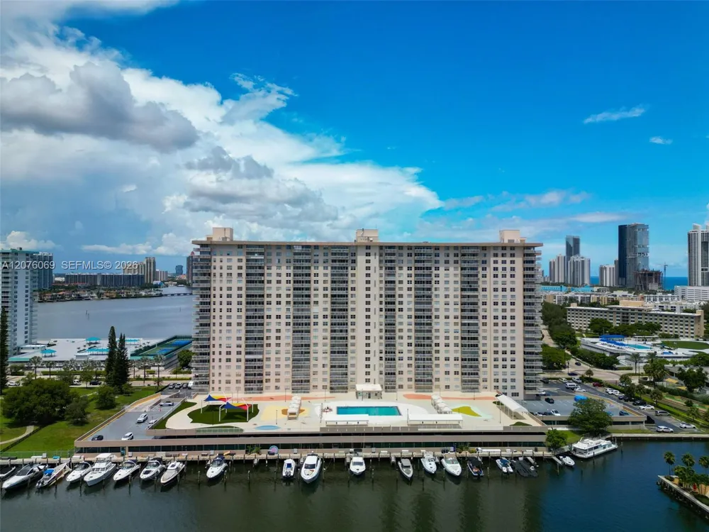 250 174th St #2304 Sunny Isles Beach, FL 33160