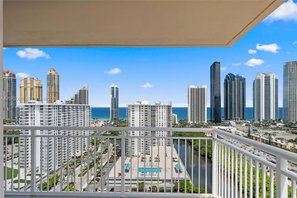250 174th St #2304 Sunny Isles Beach, FL 33160