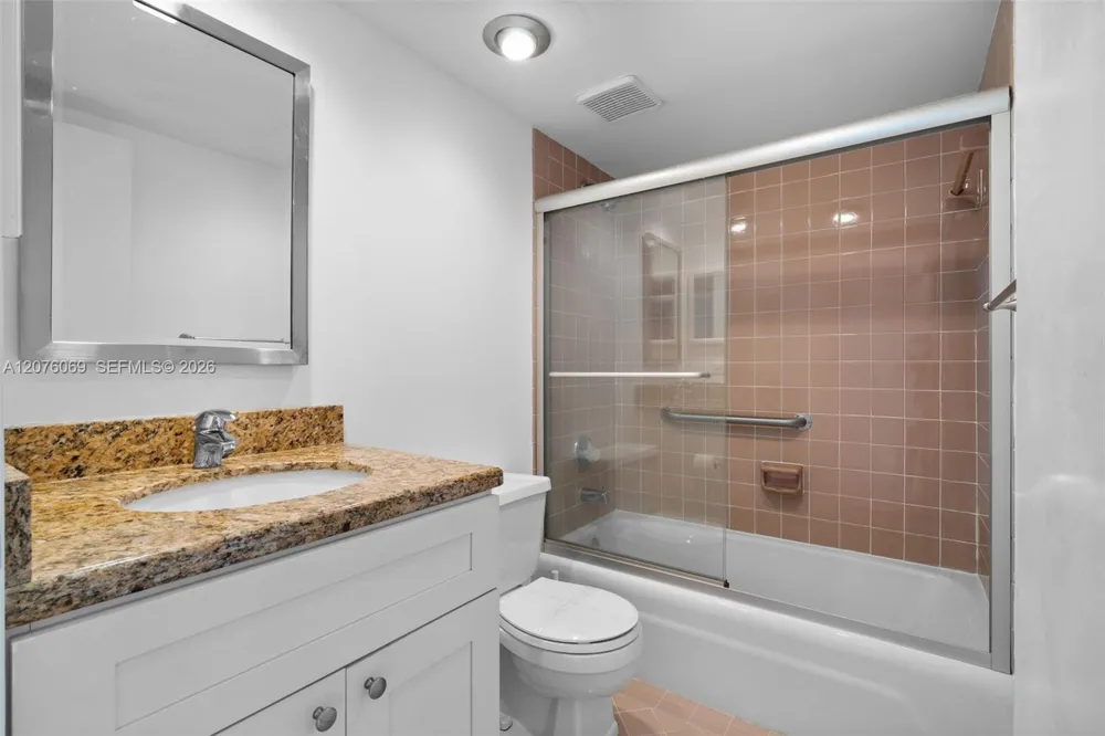 250 174th St #2304 Sunny Isles Beach, FL 33160