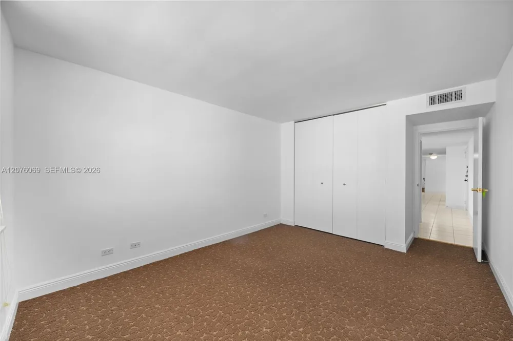 250 174th St #2304 Sunny Isles Beach, FL 33160