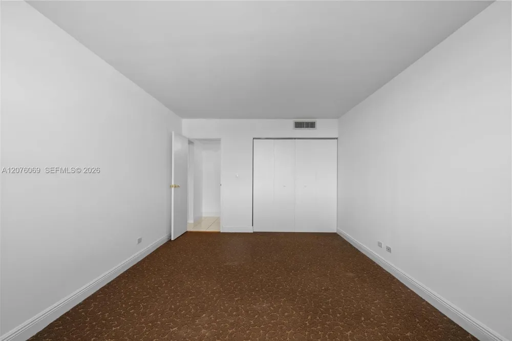 250 174th St #2304 Sunny Isles Beach, FL 33160