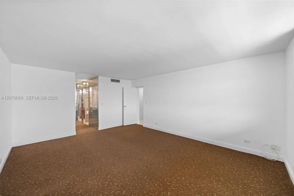 250 174th St #2304 Sunny Isles Beach, FL 33160