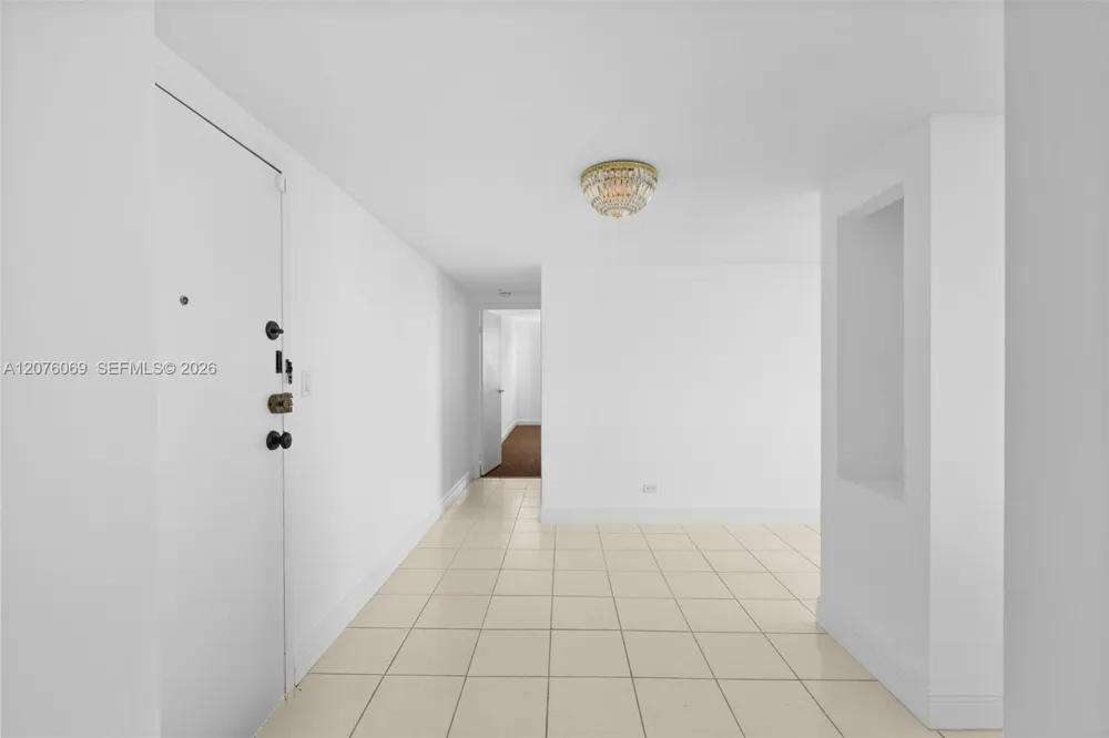 250 174th St #2304 Sunny Isles Beach, FL 33160