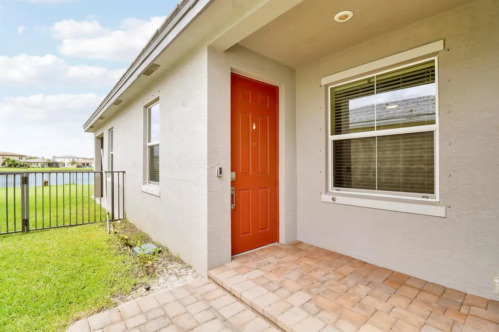 8292 NW GREENBANK CIRCLE Port St. Lucie, FL 34987