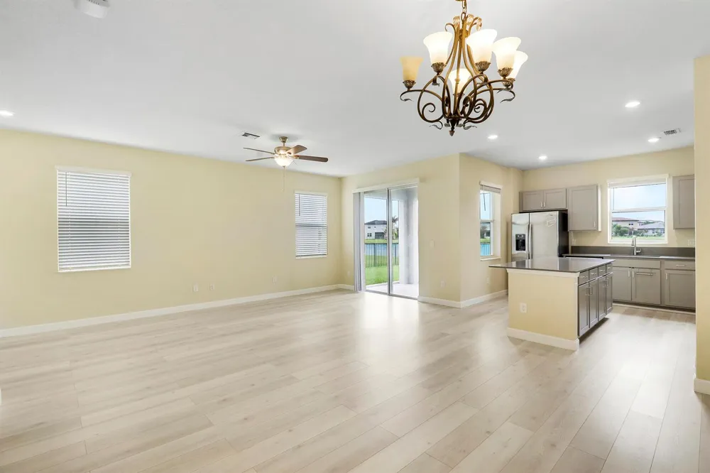 8292 NW GREENBANK CIRCLE Port St. Lucie, FL 34987