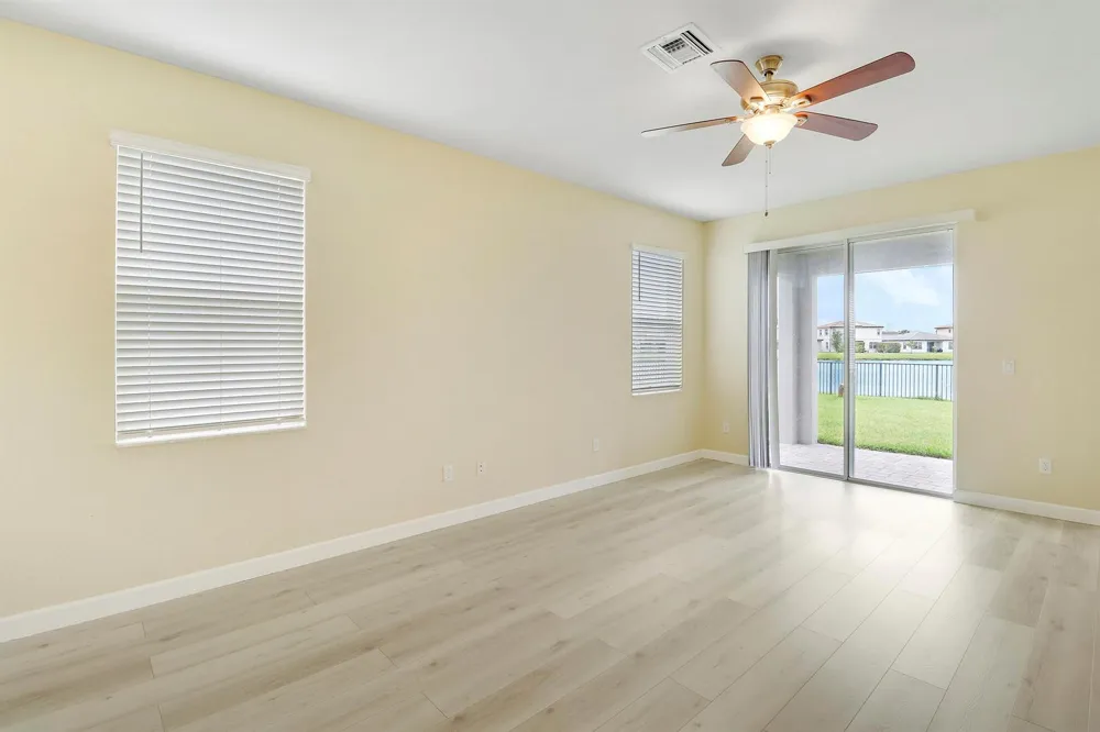 8292 NW GREENBANK CIRCLE Port St. Lucie, FL 34987