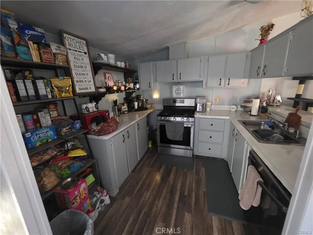 10623 Desert View Pinon Hills, CA 92372