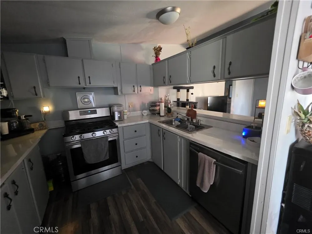 10623 Desert View Pinon Hills, CA 92372