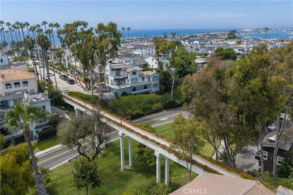 506 Goldenrod Ave Corona del Mar, CA 92625