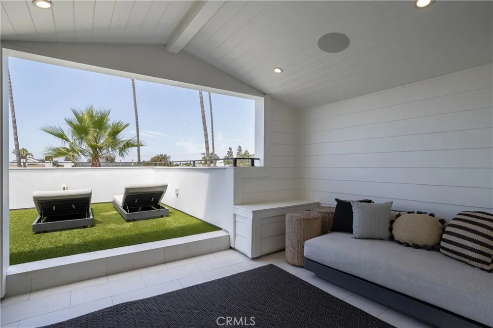 506 Goldenrod Ave Corona del Mar, CA 92625