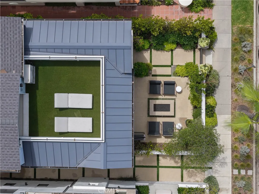 506 Goldenrod Ave Corona del Mar, CA 92625