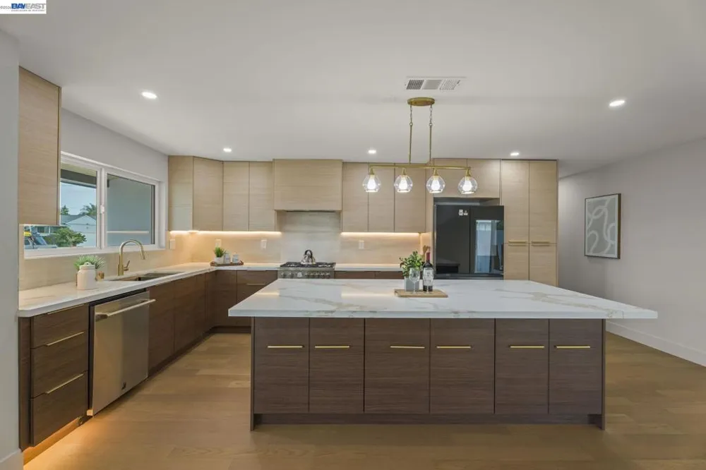 4294 Delaware Dr Fremont, CA 94538