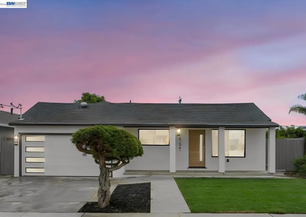 4294 Delaware Dr Fremont, CA 94538