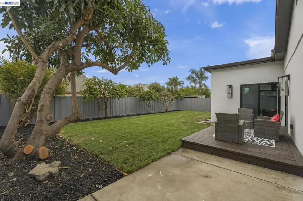 4294 Delaware Dr Fremont, CA 94538