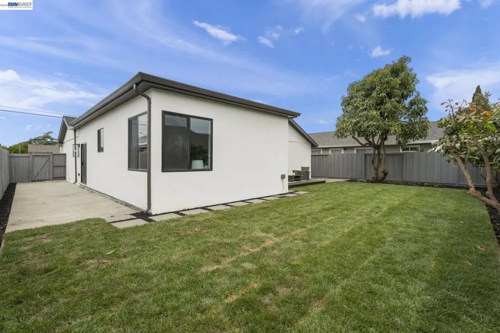 4294 Delaware Dr Fremont, CA 94538