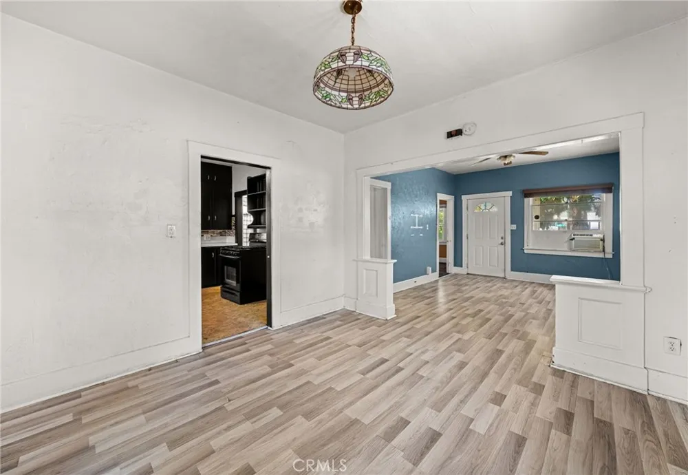 168 W Orange Street Covina, CA 91723