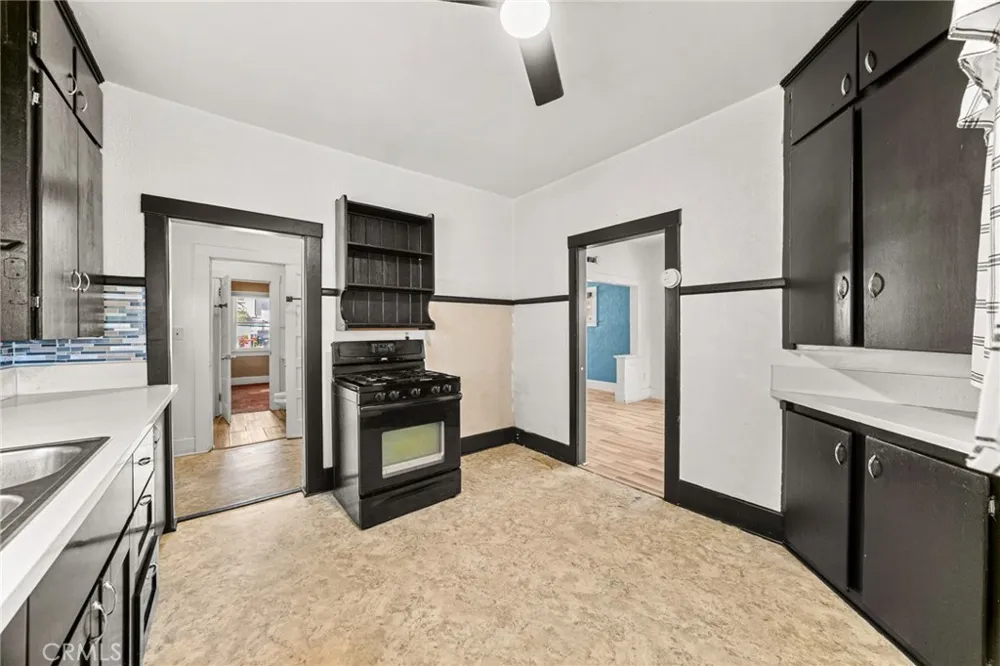 168 W Orange Street Covina, CA 91723