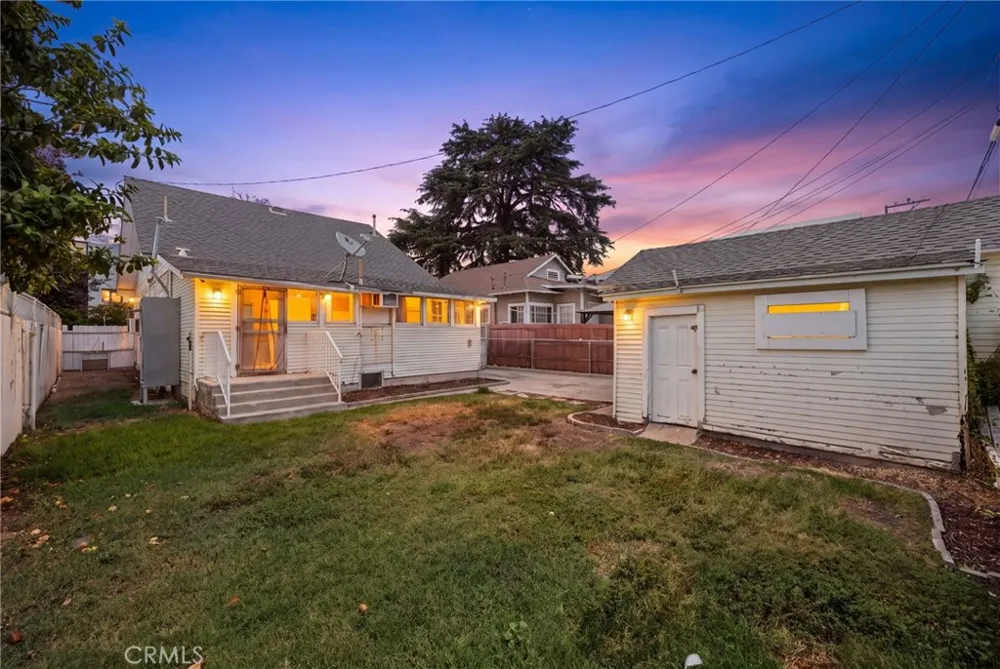 168 W Orange Street Covina, CA 91723