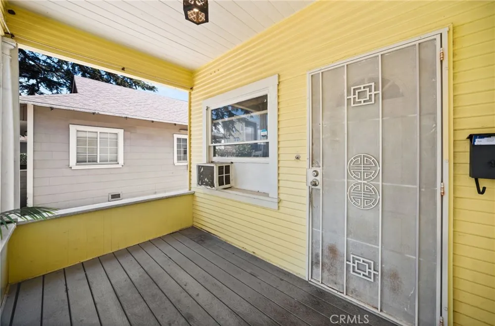168 W Orange Street Covina, CA 91723