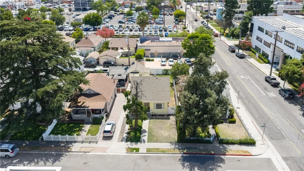 168 W Orange Street Covina, CA 91723
