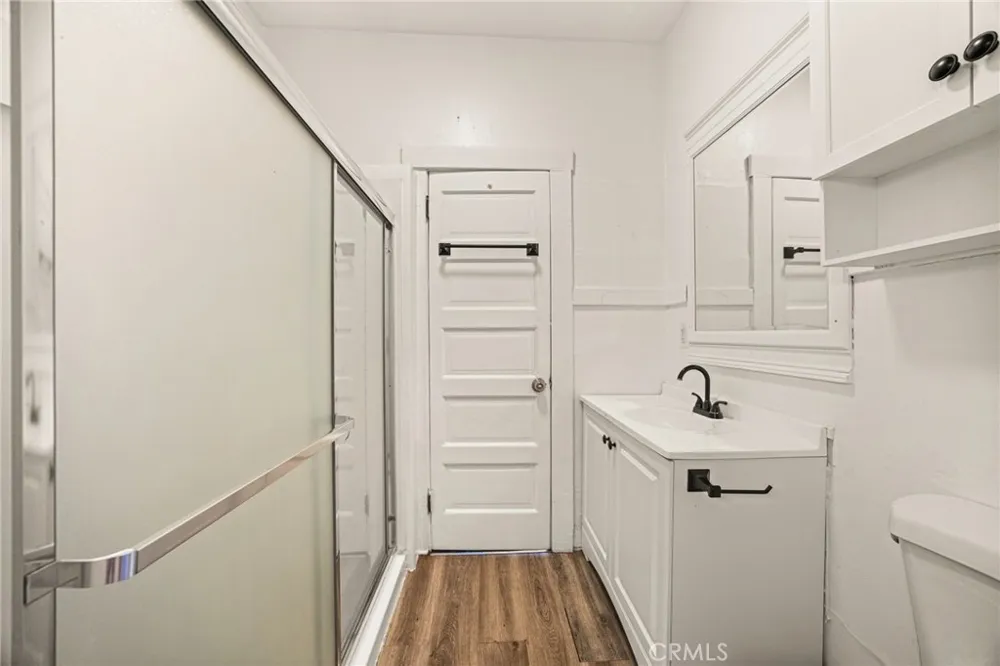 168 W Orange Street Covina, CA 91723