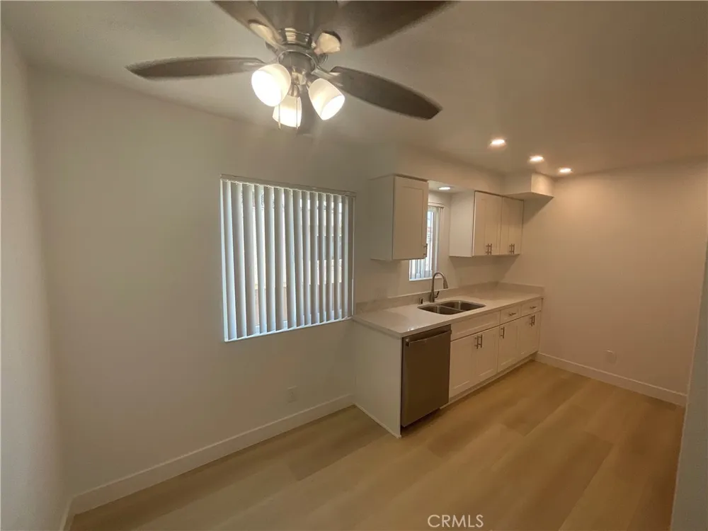 219 15th Street #5 Huntington Beach, CA 92648