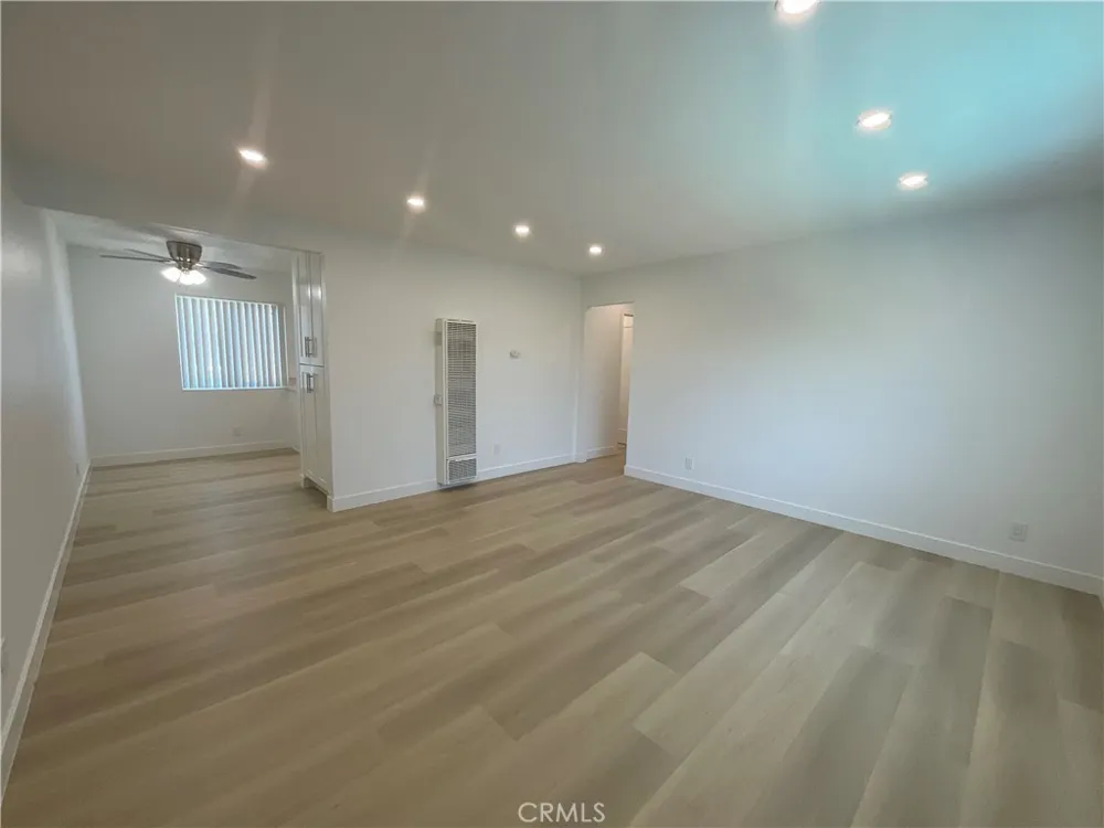 219 15th Street #5 Huntington Beach, CA 92648