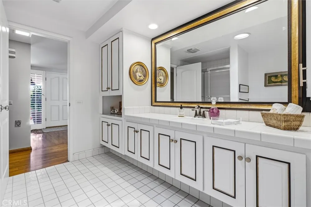 2184 Arrowhead Santa Maria, CA 93455