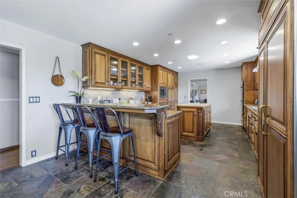 2184 Arrowhead Santa Maria, CA 93455