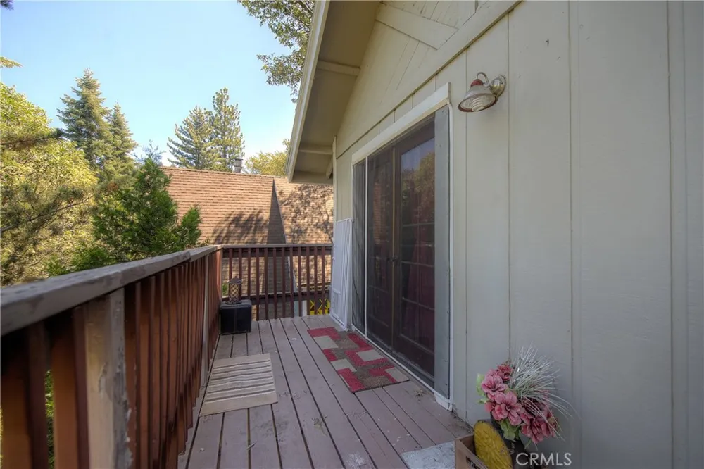 24896 Matterhorn Court Crestline, CA 92325