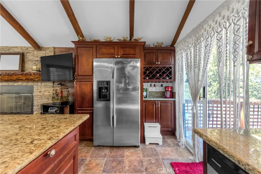 24896 Matterhorn Court Crestline, CA 92325