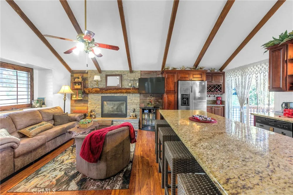 24896 Matterhorn Court Crestline, CA 92325