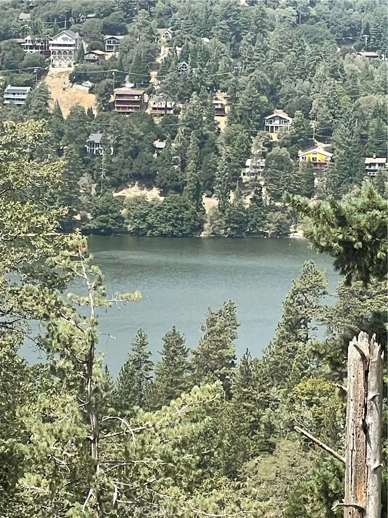 24896 Matterhorn Court Crestline, CA 92325